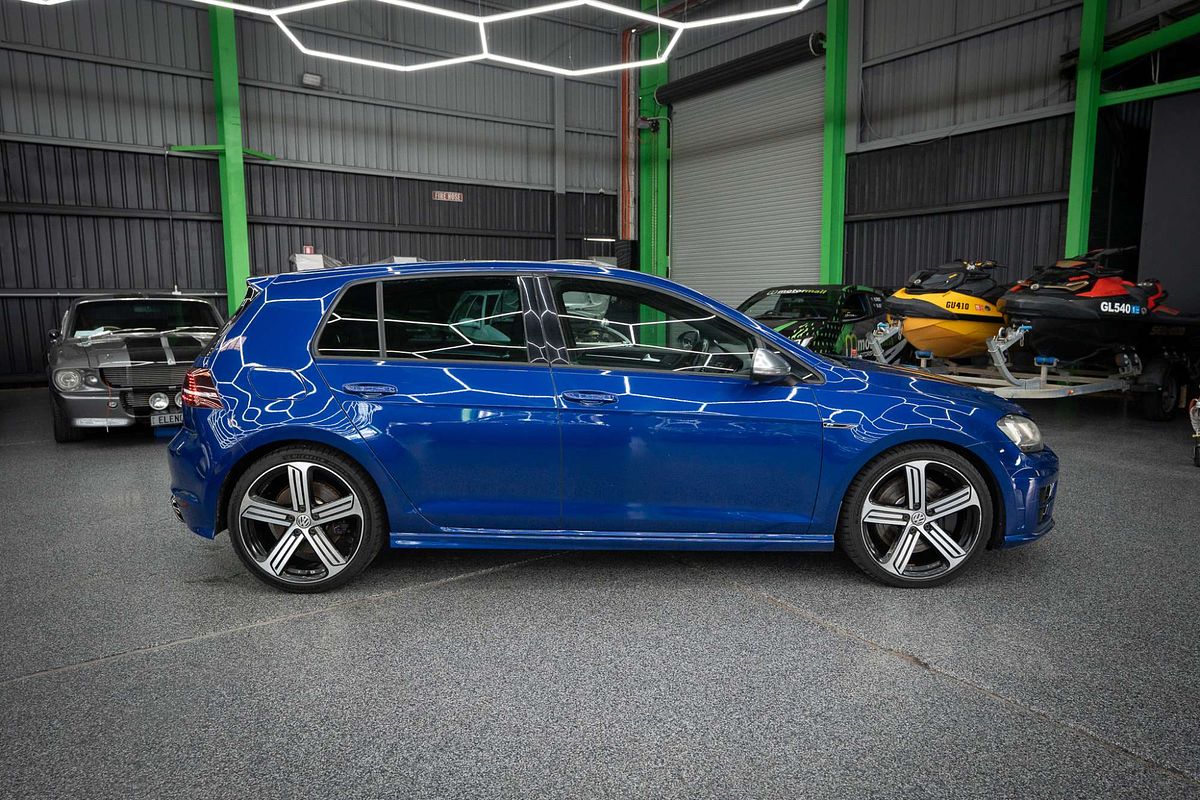 2015 Volkswagen Golf R 7