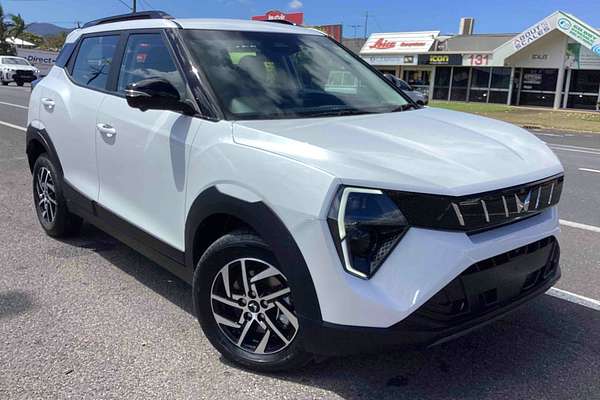 2025 Mahindra XUV3XO AX5L