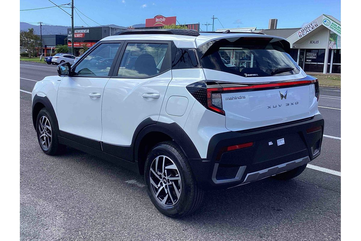 2025 Mahindra XUV3XO AX5L