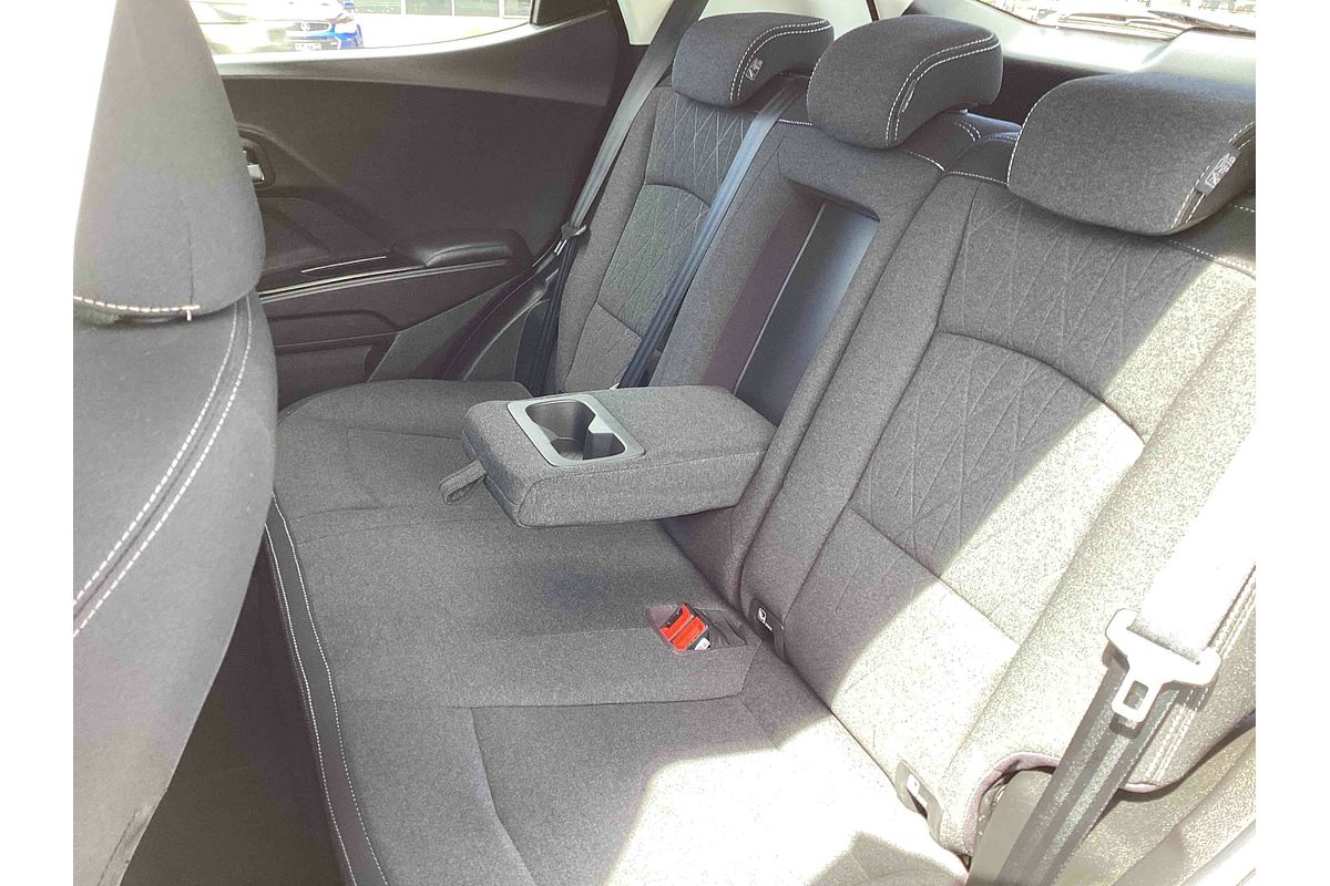 2025 Mahindra XUV3XO AX5L