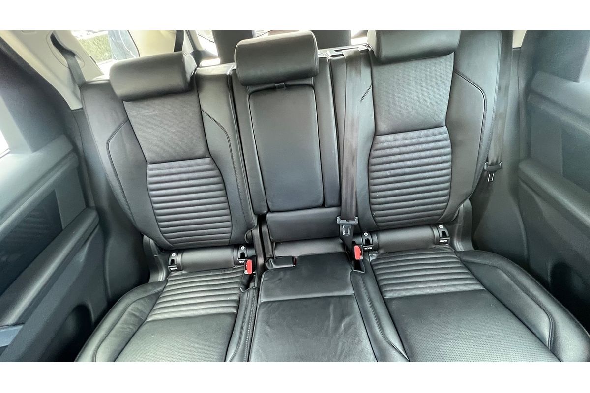 2020 Land Rover Discovery Sport D150 S L550