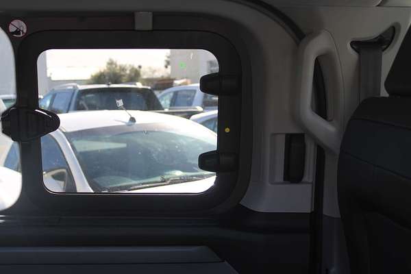 2025 Ford Tourneo Titanium X AV SWB
