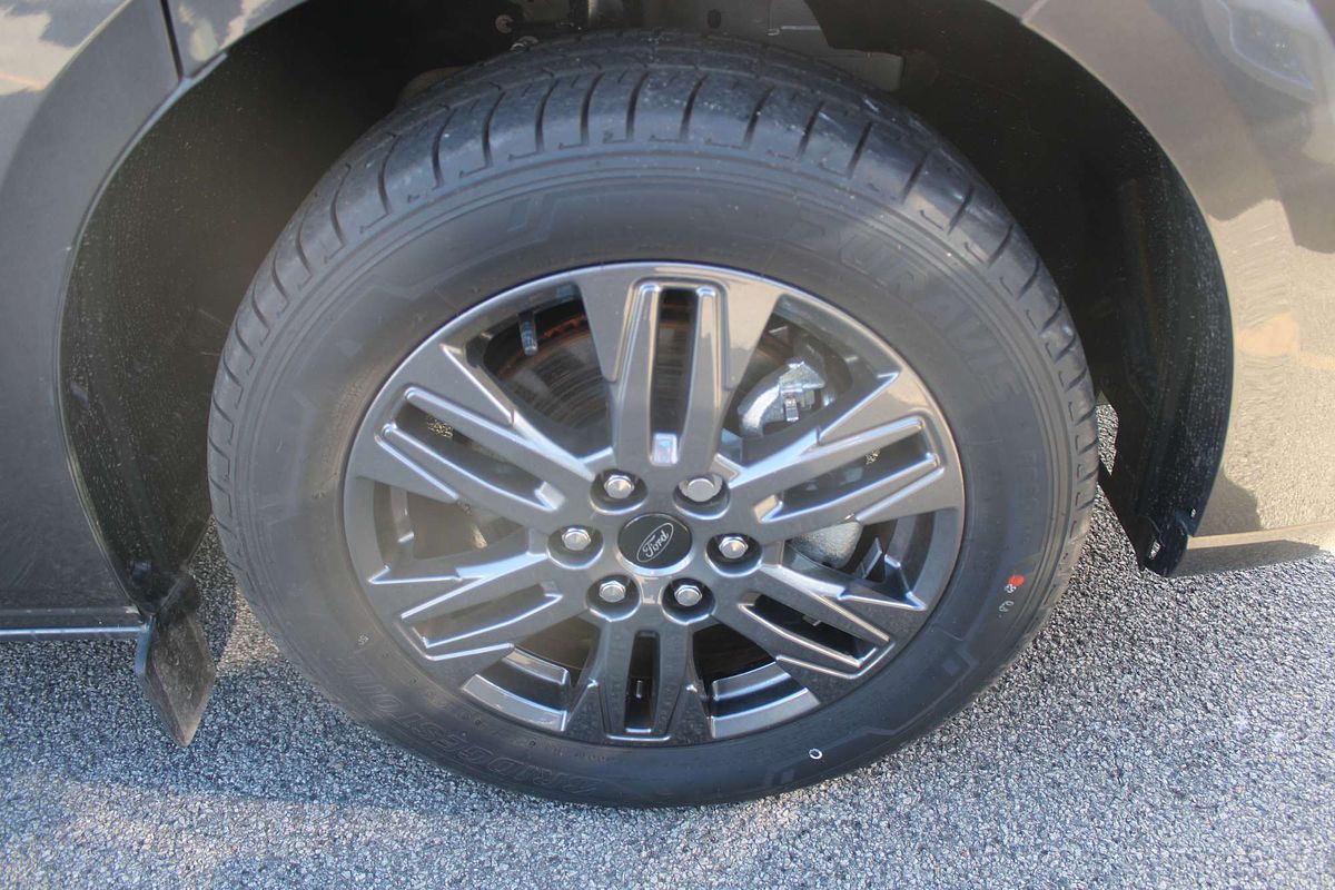 2025 Ford Tourneo Titanium X AV SWB