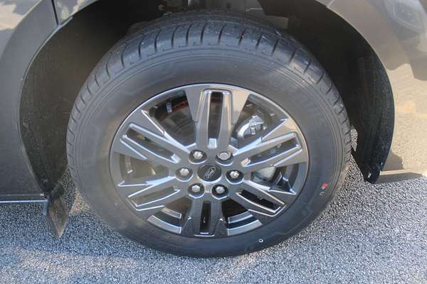 2025 Ford Tourneo Titanium X AV SWB