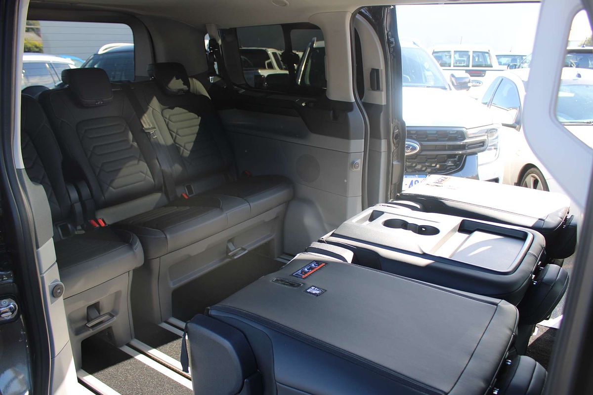 2025 Ford Tourneo Titanium X AV SWB