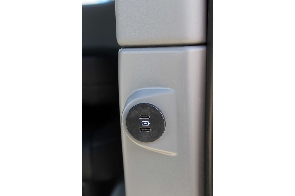 2025 Ford Tourneo Titanium X AV SWB