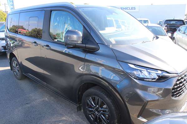 2025 Ford Tourneo Titanium X AV SWB
