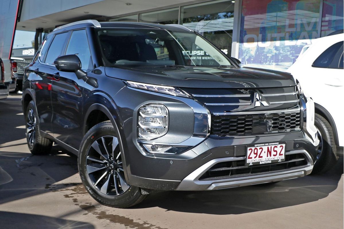 2025 Mitsubishi Outlander LS ZM