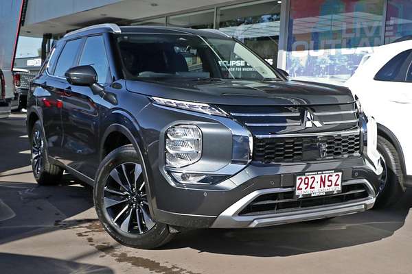 2025 Mitsubishi Outlander LS ZM