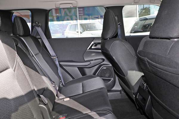 2025 Mitsubishi Outlander LS ZM