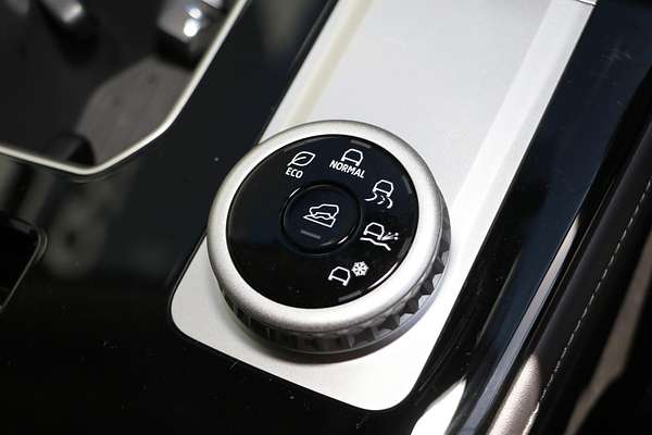 2025 Mitsubishi Outlander LS ZM