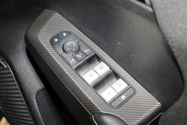 2025 Mitsubishi Outlander LS ZM