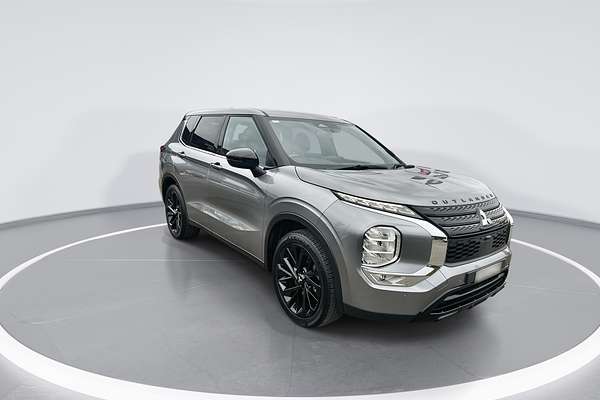 2023 Mitsubishi Outlander LS ZM