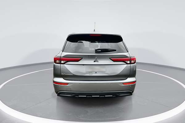 2023 Mitsubishi Outlander LS ZM