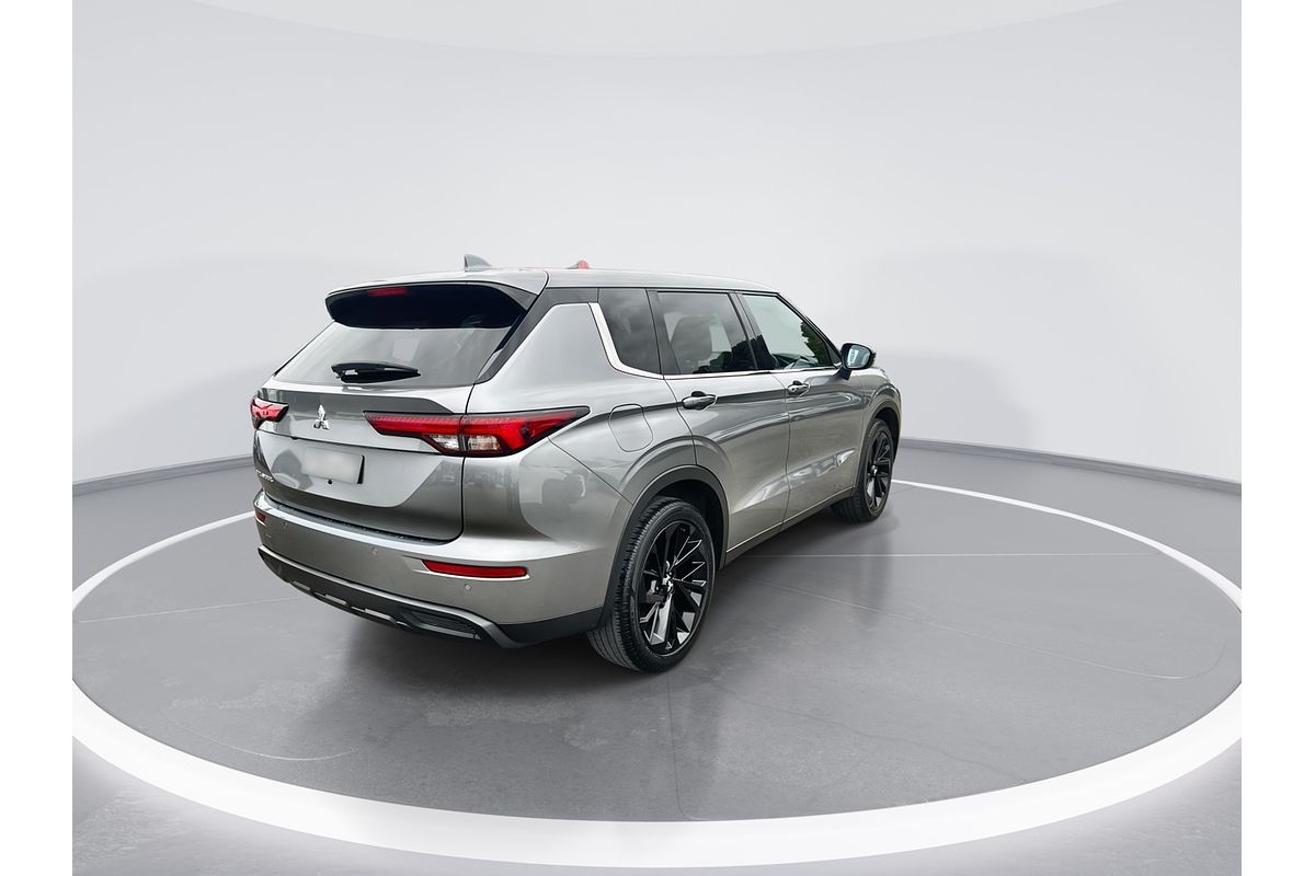 2023 Mitsubishi Outlander LS ZM