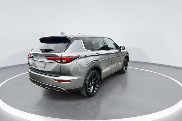 2023 Mitsubishi Outlander LS ZM