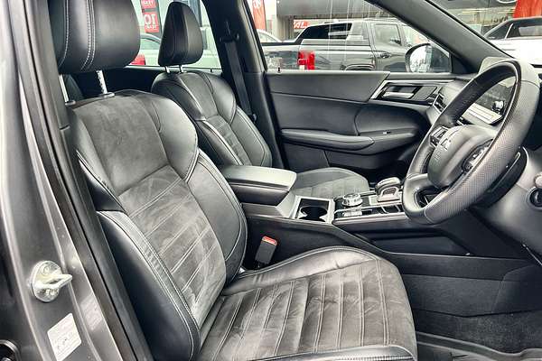 2023 Mitsubishi Outlander LS ZM