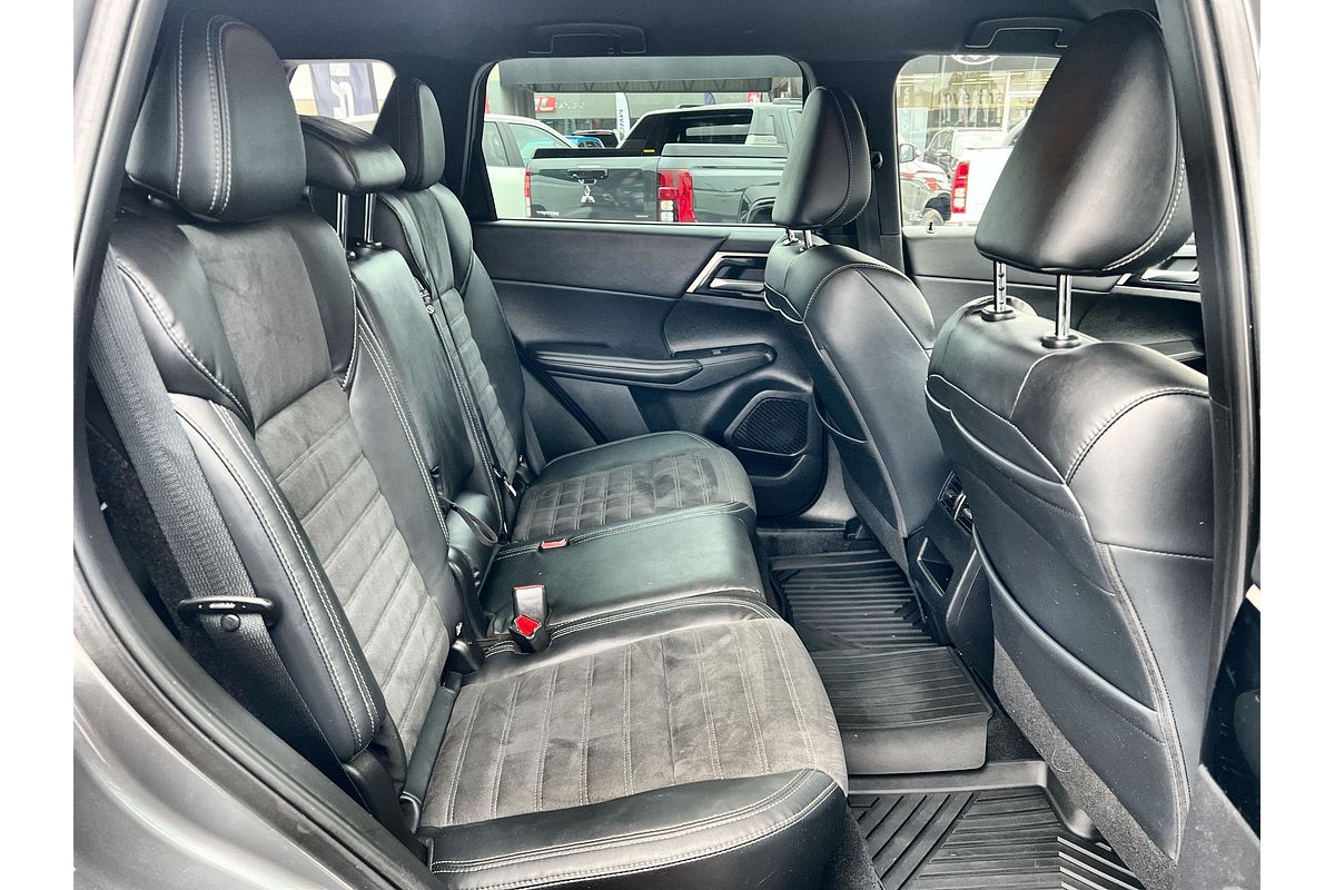 2023 Mitsubishi Outlander LS ZM