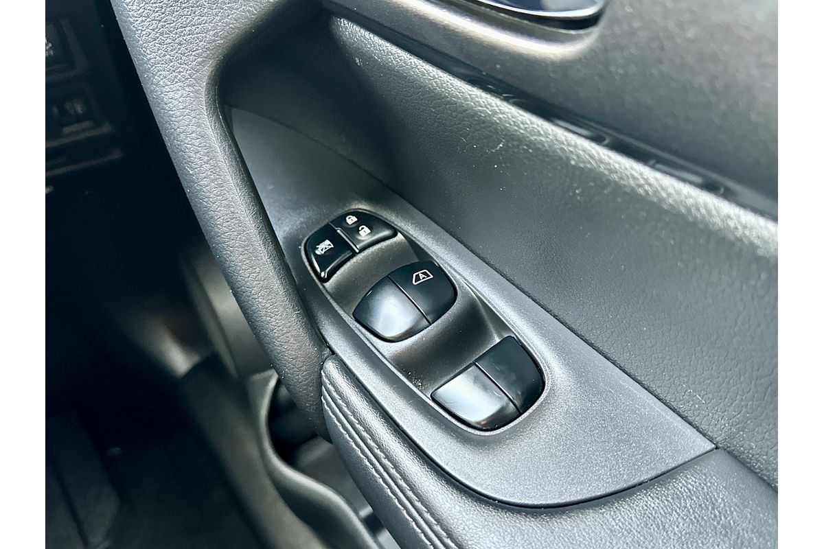 2017 Nissan X-TRAIL ST T32