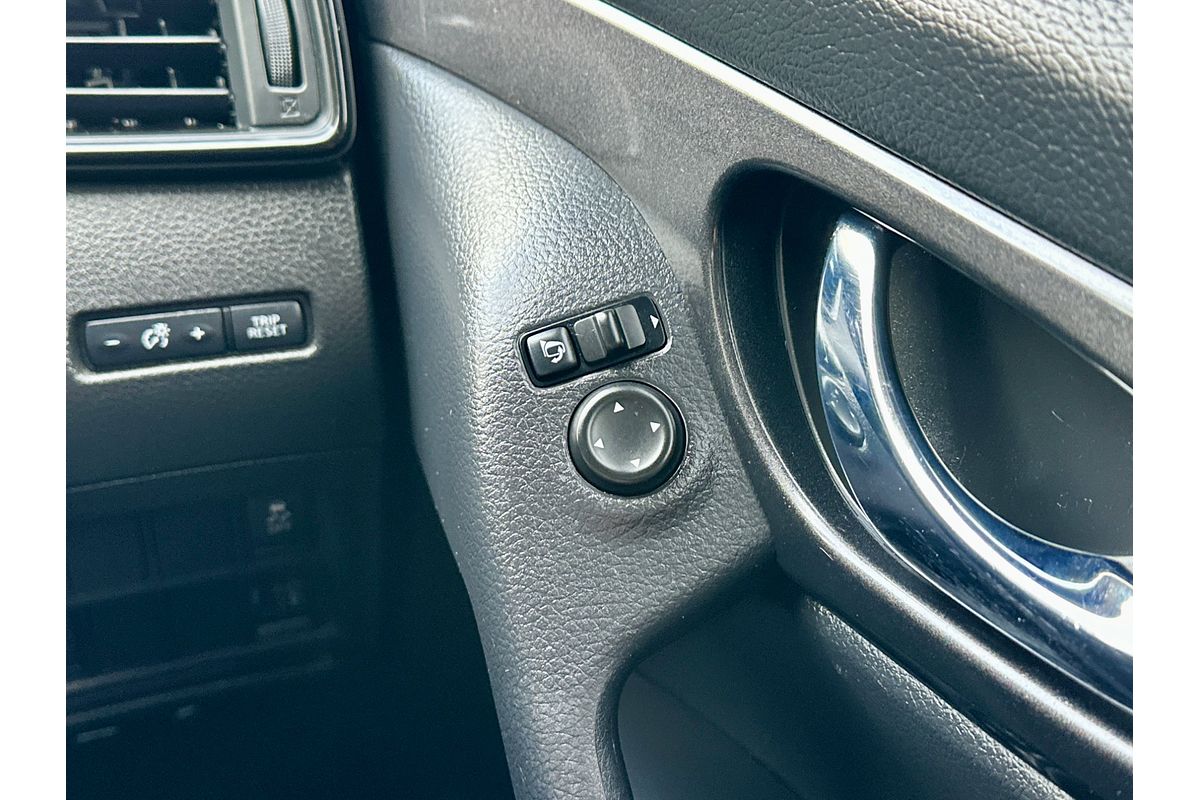 2017 Nissan X-TRAIL ST T32