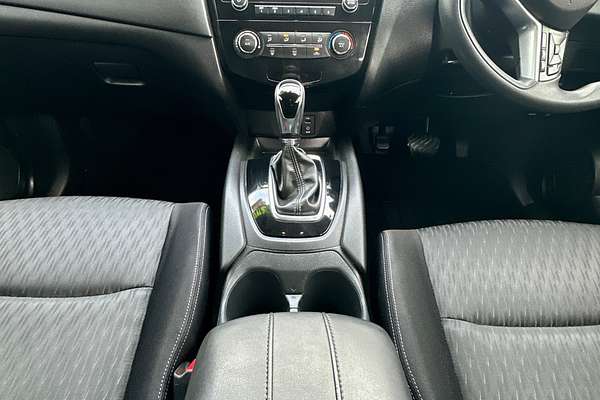 2017 Nissan X-TRAIL ST T32