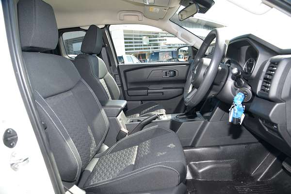 2024 Mitsubishi Triton GLX+ MV 4X4