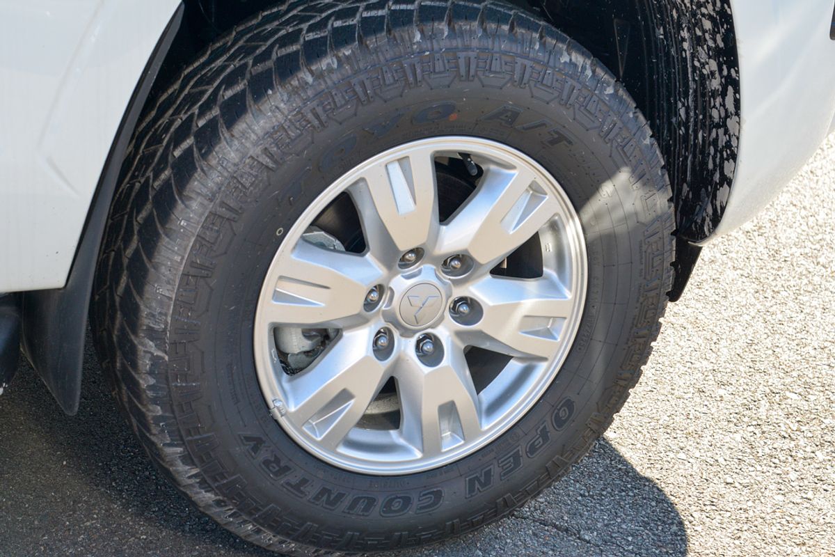 2024 Mitsubishi Triton GLX+ MV 4X4