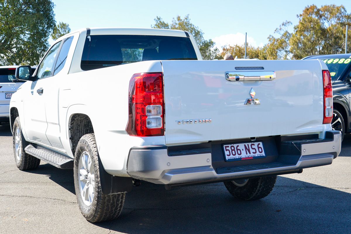 2024 Mitsubishi Triton GLX+ MV 4X4