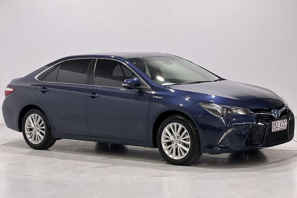 2015 Toyota Camry Atara SL AVV50R