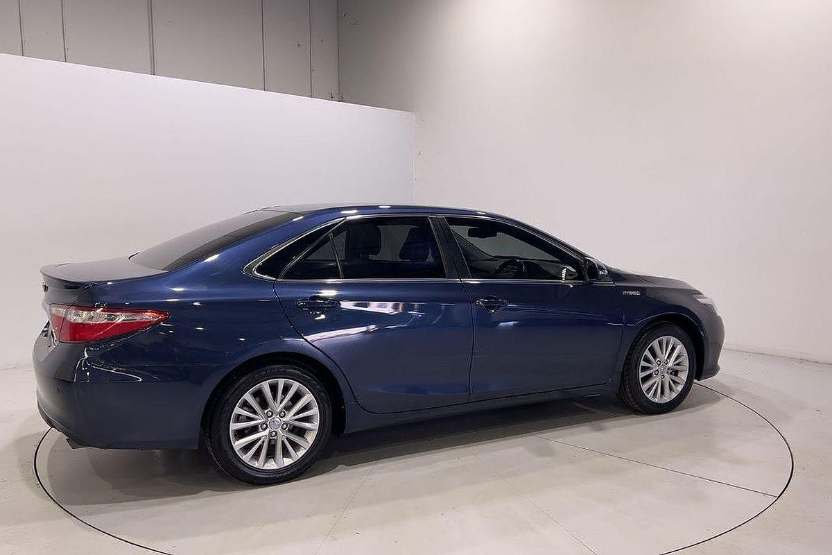 2015 Toyota Camry Atara SL AVV50R