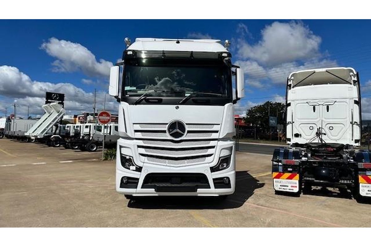 2024 Mercedes-Benz Actros 2663
