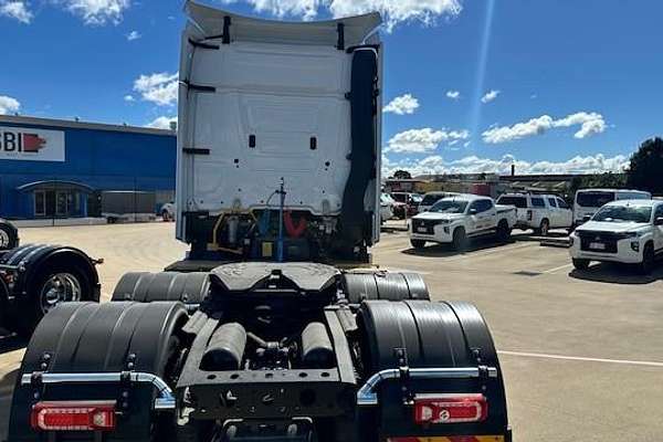 2024 Mercedes-Benz Actros 2663