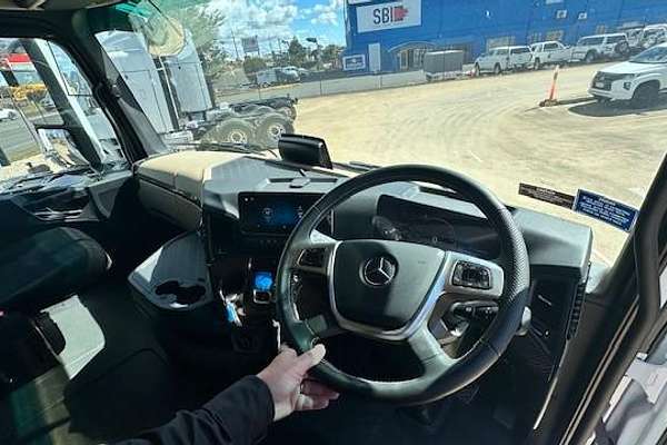 2024 Mercedes-Benz Actros 2663