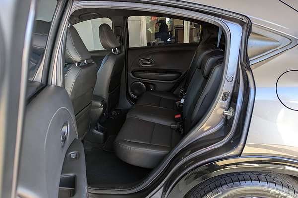2018 Honda HR-V RS