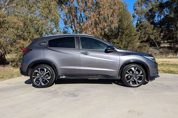 2018 Honda HR-V RS
