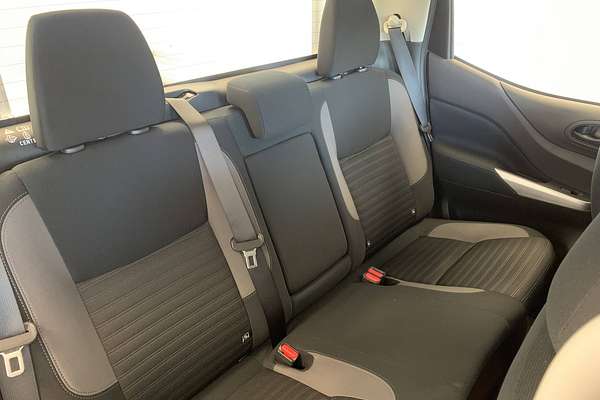 2025 Nissan Navara SL D23 4X4