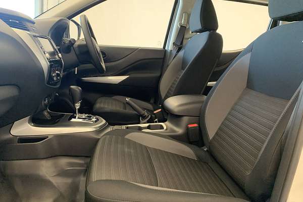 2025 Nissan Navara SL D23 4X4