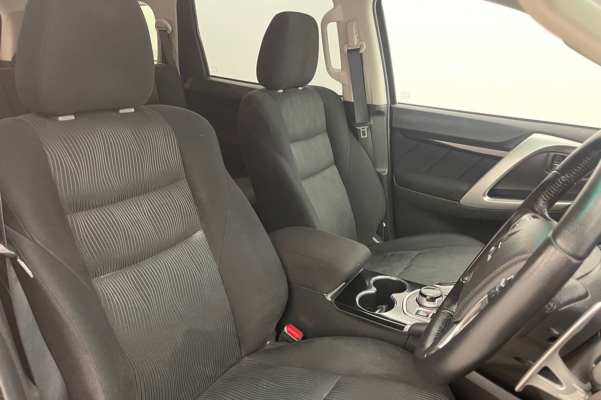 2018 Mitsubishi Pajero Sport GLX QE