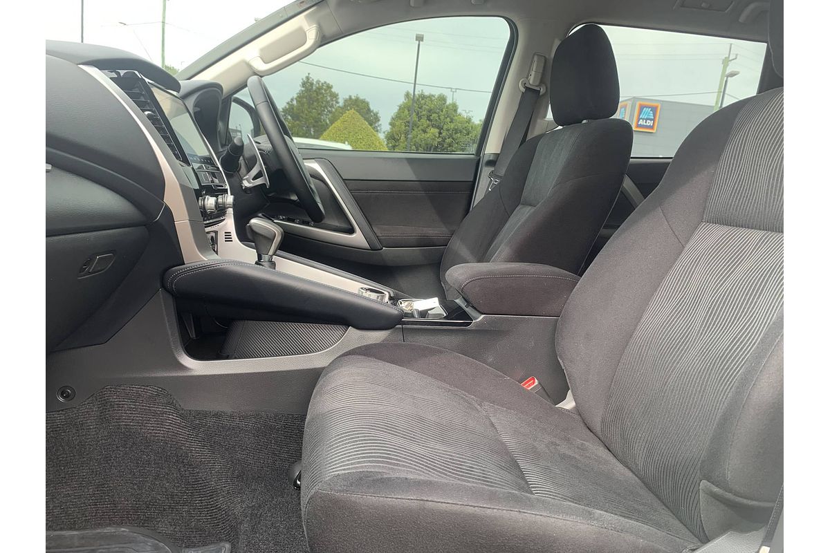 2020 Mitsubishi Pajero Sport GLX QF