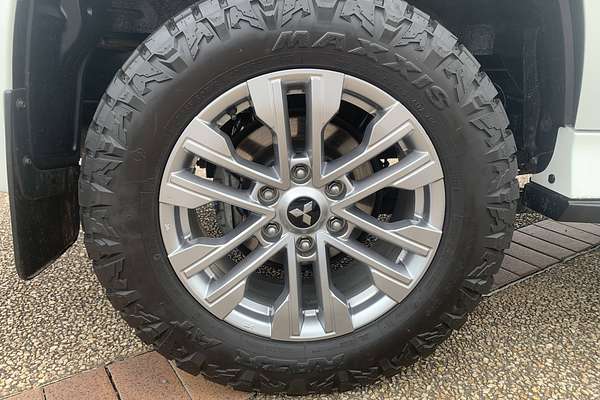 2020 Mitsubishi Pajero Sport GLX QF