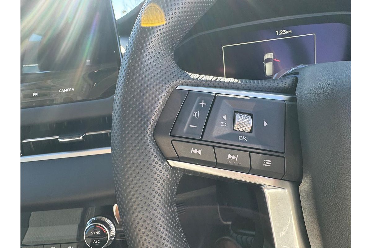 2025 Mitsubishi Outlander ES ZM