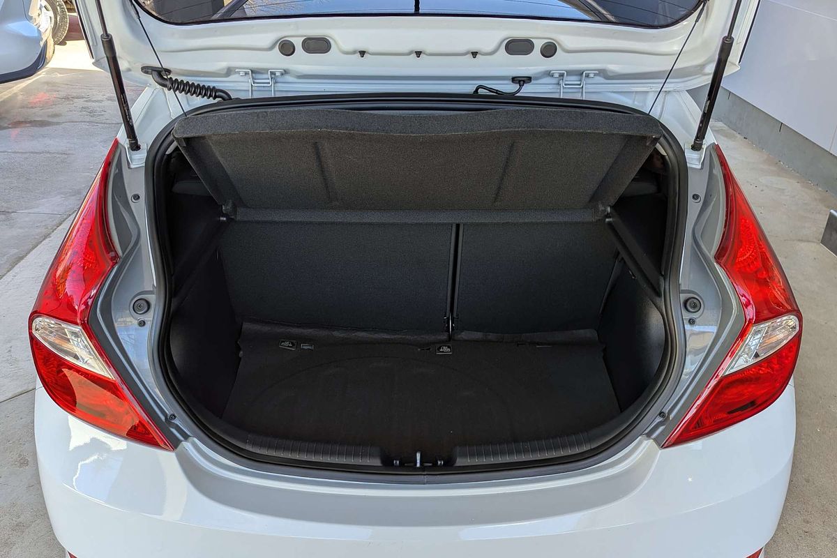 2018 Hyundai Accent Sport RB6