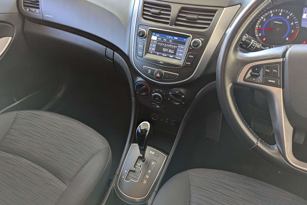 2018 Hyundai Accent Sport RB6