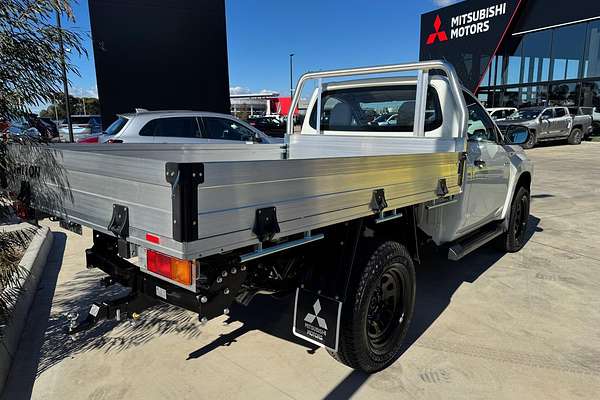 2024 Mitsubishi Triton GLX MR 4X4
