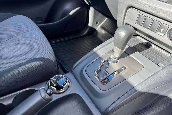 2024 Mitsubishi Triton GLX MR 4X4