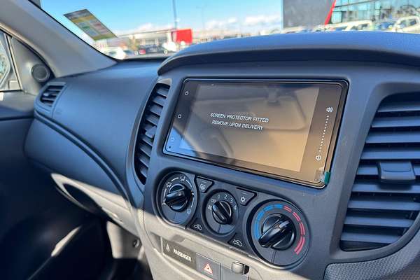 2024 Mitsubishi Triton GLX MR 4X4