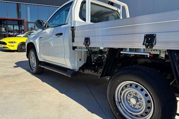 2024 Mitsubishi Triton GLX MR 4X4