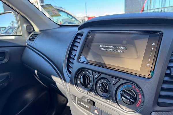 2024 Mitsubishi Triton GLX MR 4X4