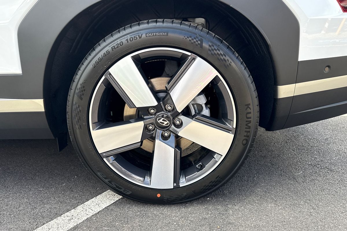 2025 Hyundai Santa Fe Hybrid Elite MX5.V1