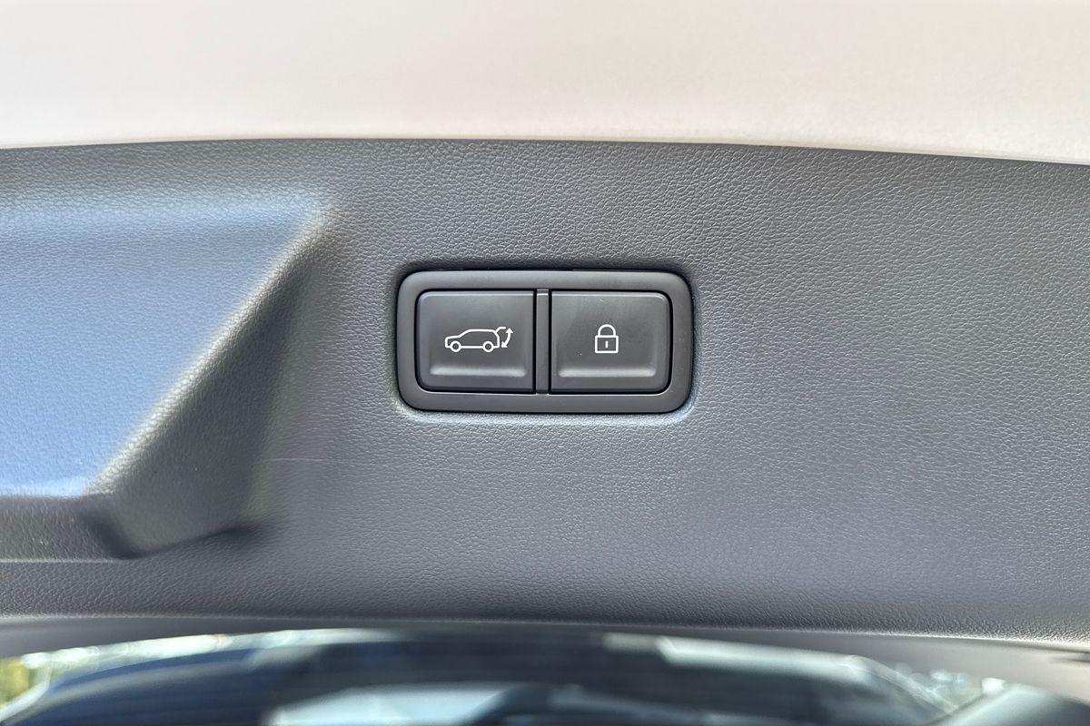 2025 Hyundai Santa Fe Hybrid Elite MX5.V1